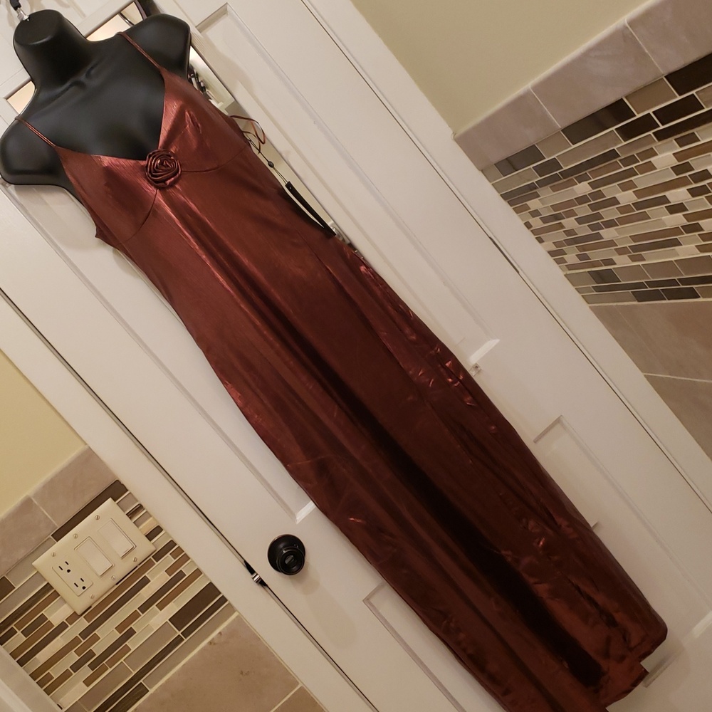 NWT Emerson Lang Young Contemporary Metallic Copper Dress Size M NEW